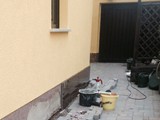 Sockelverkleidung mit Granitplatten